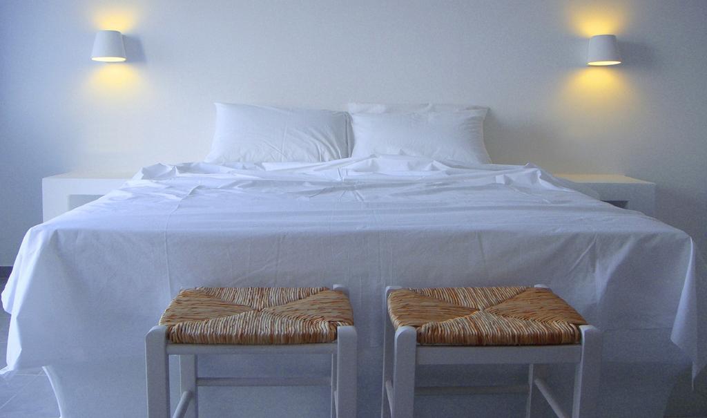 Miramare Hotel Folégandros 외부 사진